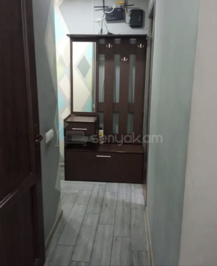 3 Սենյականոց Բնակարան Քարե Շենքում, 55քմ, 2/4 հարկ, Կապիտալ Վերանորոգված, Կահավորված, Արևկող