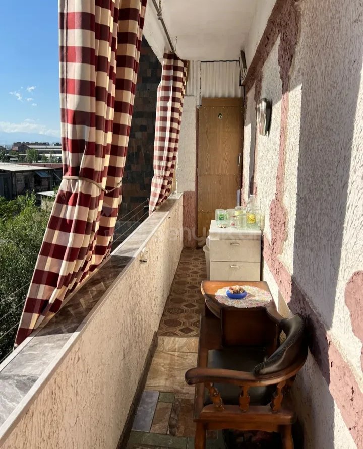 2 Սենյականոց Բնակարան Քարե Շենքում, 56քմ, 3/5 հարկ, Կապիտալ Վերանորոգված, Կահավորված