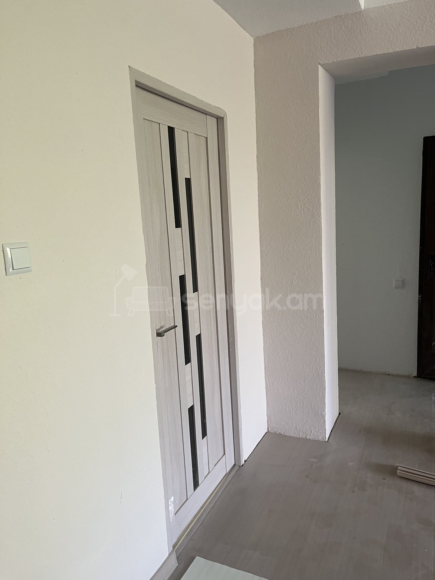 3 Սենյականոց Բնակարան, 93քմ, 2/9 հարկ, Կապիտալ Վերանորոգված, Կահավորված, Արևկող