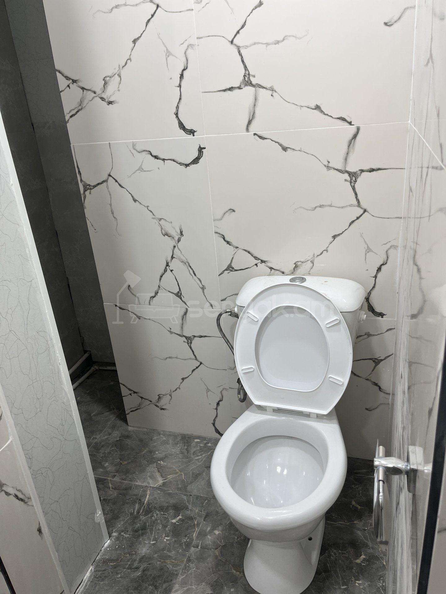 3 Սենյականոց Բնակարան, 93քմ, 2/9 հարկ, Կապիտալ Վերանորոգված, Կահավորված, Արևկող