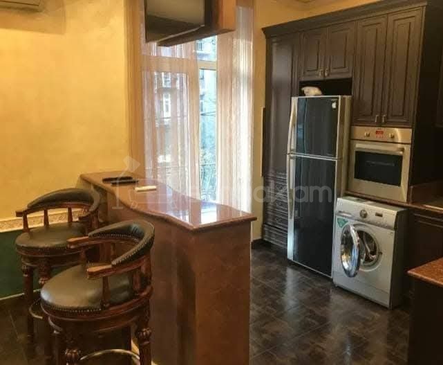 2 Սենյականոց Բնակարան Քարե Շենքում, 40քմ, 3/5 հարկ, Կապիտալ Վերանորոգված, Կահավորված, Արևկող