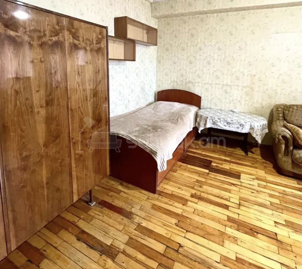 1 Սենյականոց Բնակարան, 40քմ, 6/9 հարկ, Նորմալ Վիճակում, Կահավորված