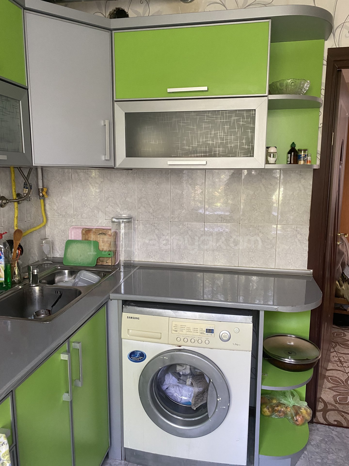 3 Սենյականոց Բնակարան Քարե Շենքում, 55քմ, 2/4 հարկ, Կապիտալ Վերանորոգված, Կահավորված, Արևկող
