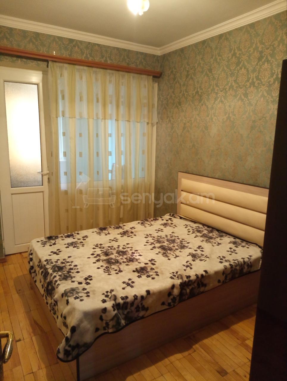 3 Սենյականոց Բնակարան Քարե Շենքում, 85քմ, 1/5 հարկ, Կապիտալ Վերանորոգված