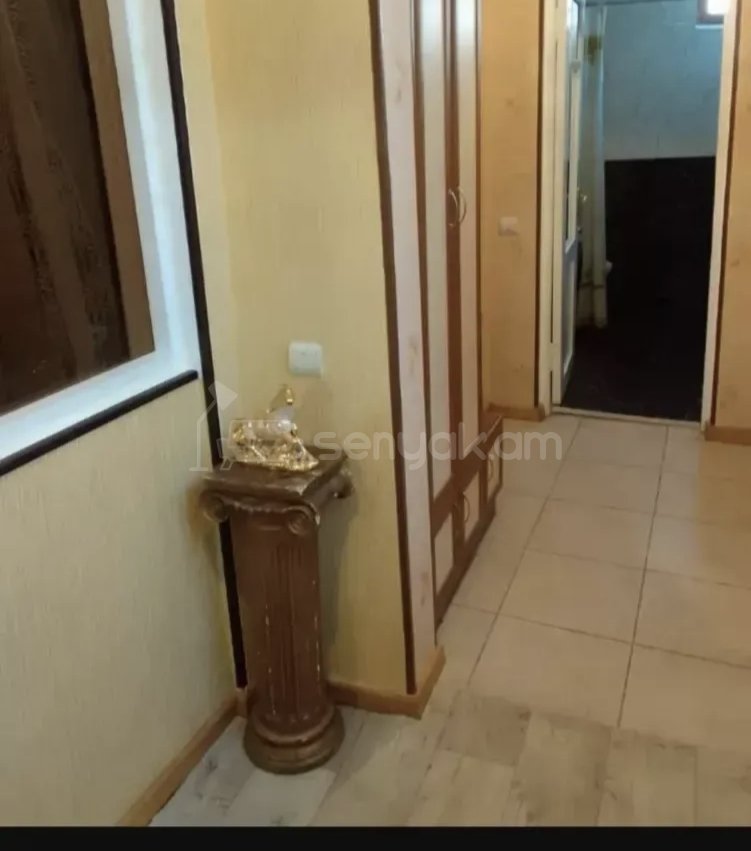 2 Սենյականոց Բնակարան Քարե Շենքում, 47քմ, 1/1 հարկ, Նորմալ Վիճակում, Կահավորված
