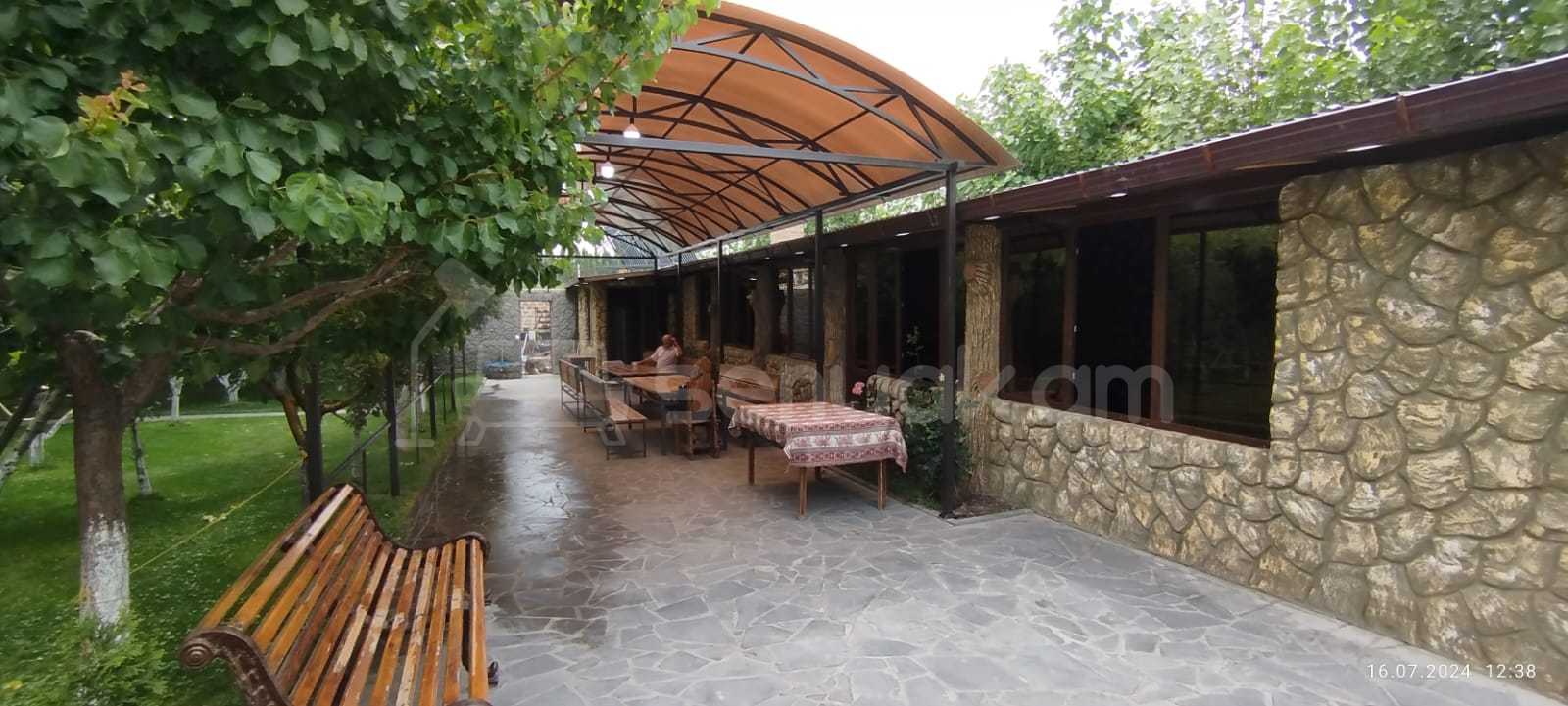 5 Սենյականոց Ամառանոց, 150քմ, Լողավազանով