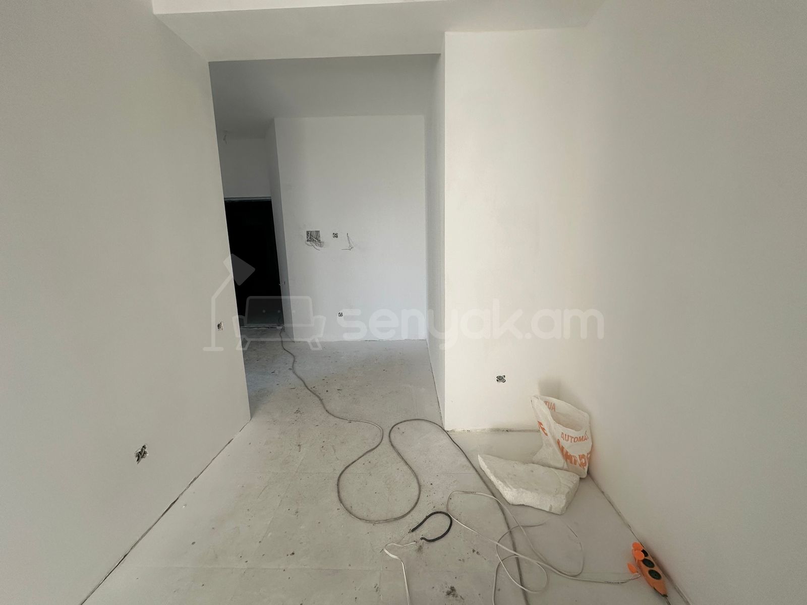 3 Սենյականոց Բնակարան Նորակառույցում, 87քմ, 14/16 հարկ, Զրոյական Վիճակում