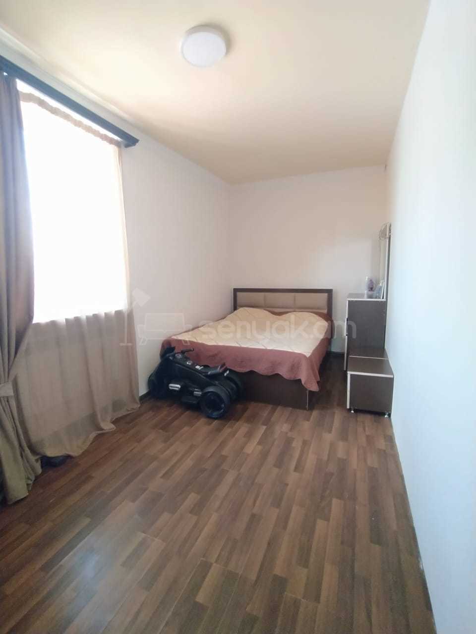 2 Սենյականոց Բնակարան Քարե Շենքում, 58քմ, 4/4 հարկ, Նորմալ Վիճակում