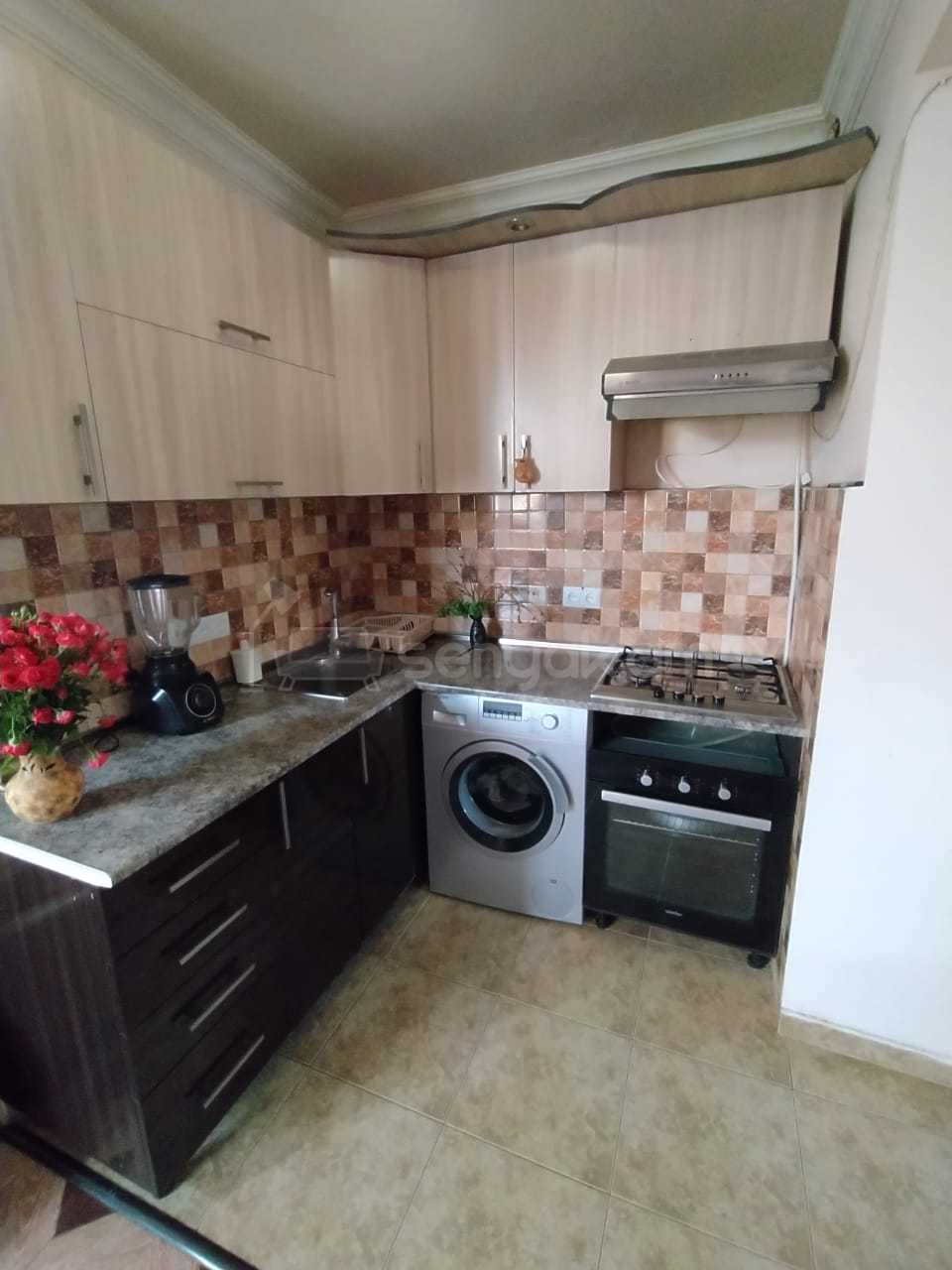 2 Սենյականոց Բնակարան Քարե Շենքում, 58քմ, 4/4 հարկ, Նորմալ Վիճակում