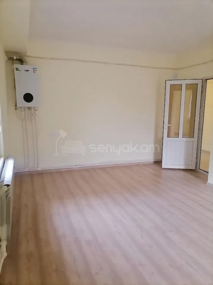 1 Սենյականոց Բնակարան, 44քմ, 9/9 հարկ, Կապիտալ Վերանորոգված