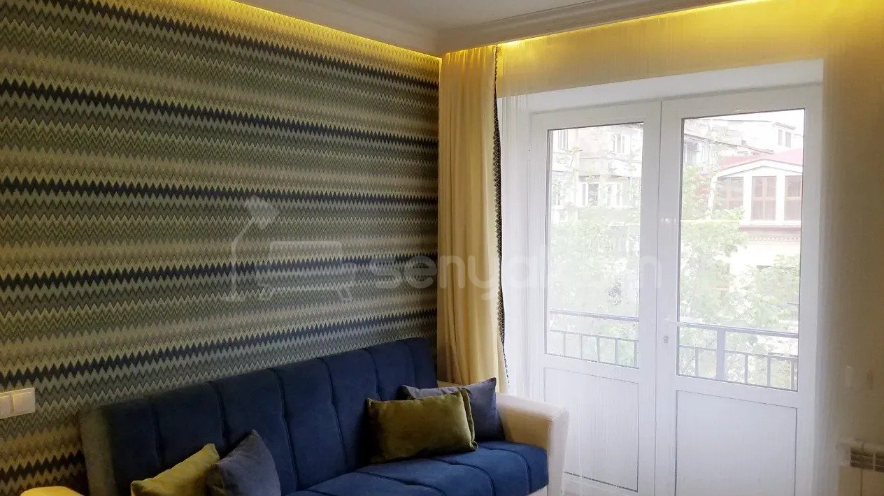2 Սենյականոց Բնակարան Քարե Շենքում, 42քմ, 4/5 հարկ, Կապիտալ Վերանորոգված, Կահավորված, Արևկող