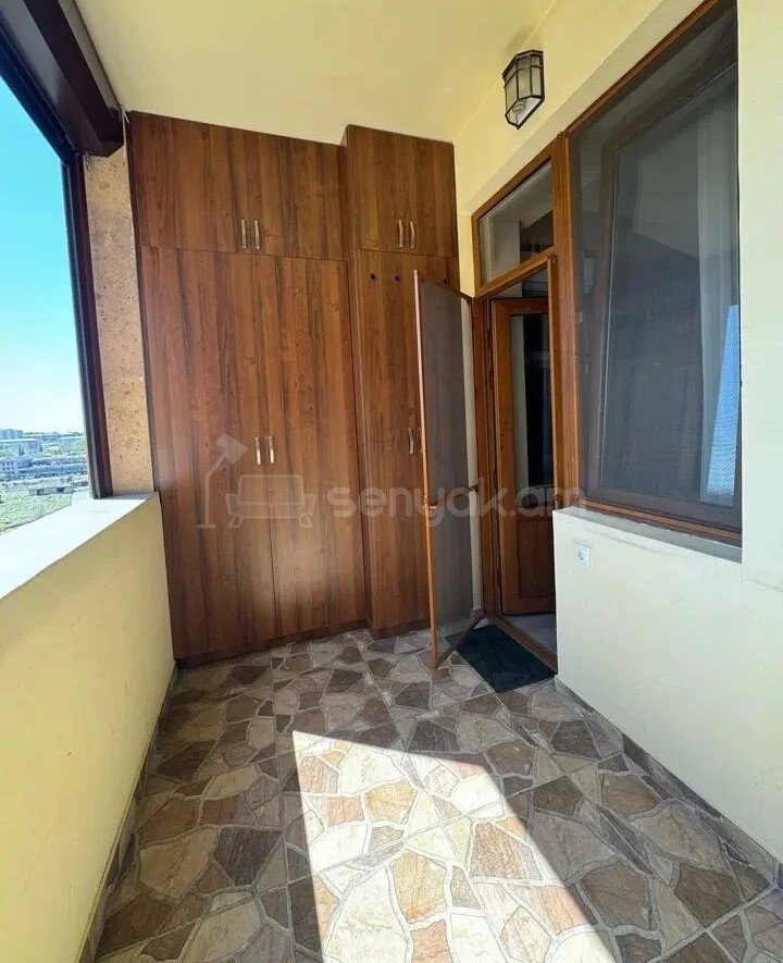2 Սենյականոց Բնակարան Նորակառույցում, 64քմ, 9/12 հարկ, Կապիտալ Վերանորոգված