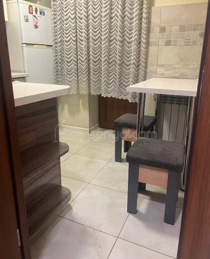 1 Սենյականոց Բնակարան Քարե Շենքում, 38քմ, 4/5 հարկ, Կապիտալ Վերանորոգված, Կահավորված, Արևկող