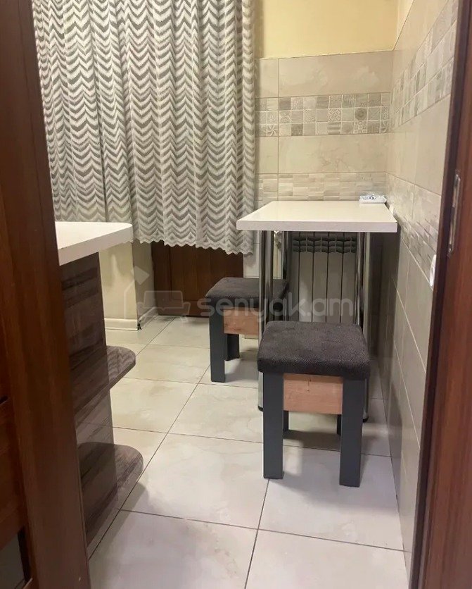 1 Սենյականոց Բնակարան Քարե Շենքում, 38քմ, 4/5 հարկ, Կապիտալ Վերանորոգված, Կահավորված, Արևկող