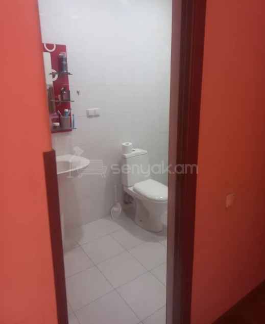 3 Սենյականոց Բնակարան Նորակառույցում, 64քմ, 9/11 հարկ, Նորմալ Վիճակում