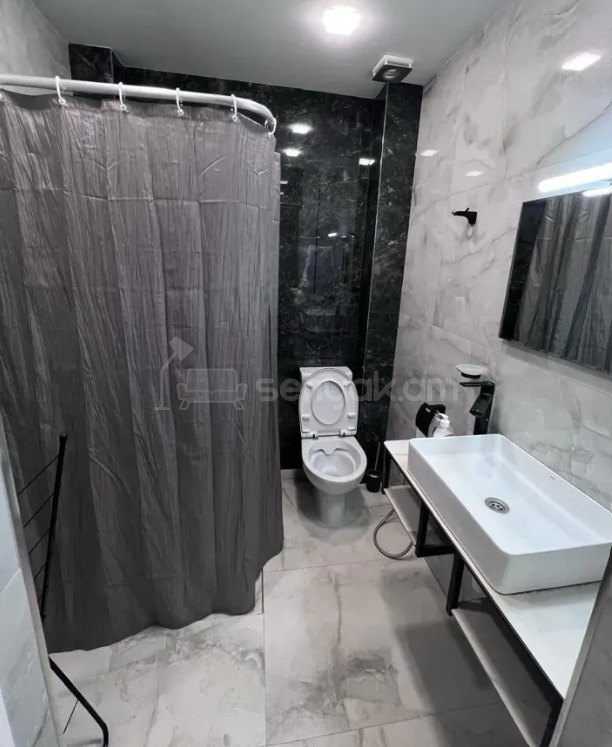 3 Սենյականոց Բնակարան Նորակառույցում, 60քմ, 1/3 հարկ, Կապիտալ Վերանորոգված, Կահավորված, Արևկող