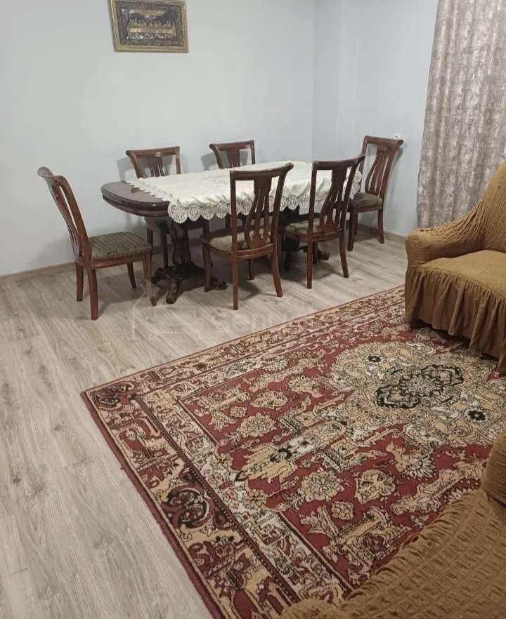 3 Սենյականոց Բնակարան Քարե Շենքում, 68քմ, 1/1 հարկ, Կապիտալ Վերանորոգված, Կահավորված