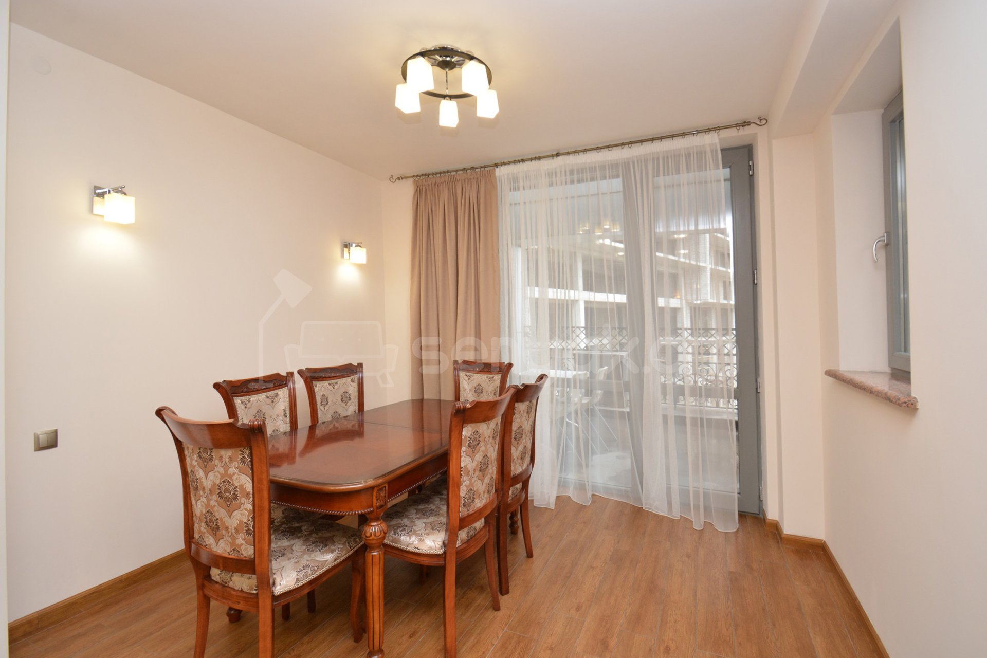 4 Սենյականոց Բնակարան Նորակառույցում, 145քմ, 3/8 հարկ, Կապիտալ Վերանորոգված, Կահավորված, Արևկող