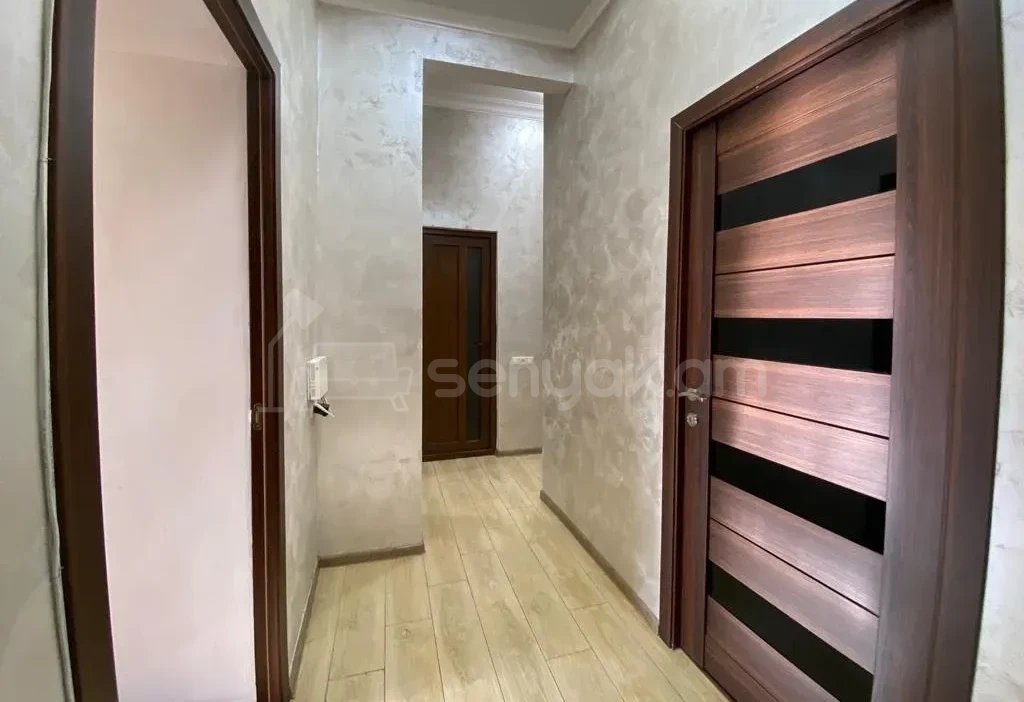2 Սենյականոց Բնակարան Քարե Շենքում, 68քմ, 3/4 հարկ, Դիզայներական Վերանորոգված, Կահավորված