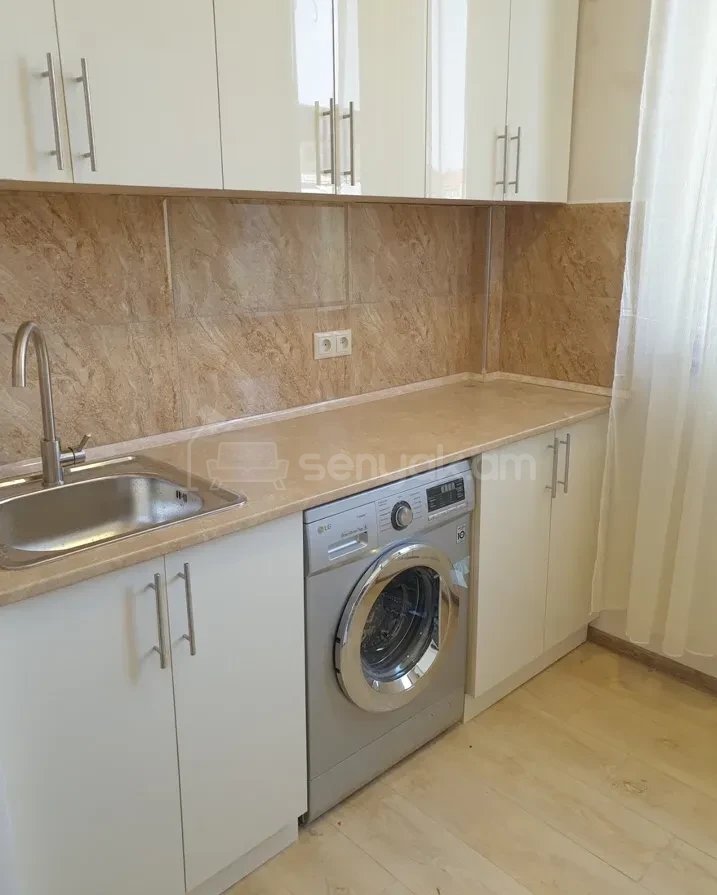 2 Սենյականոց Բնակարան Քարե Շենքում, 68քմ, 3/4 հարկ, Դիզայներական Վերանորոգված, Կահավորված