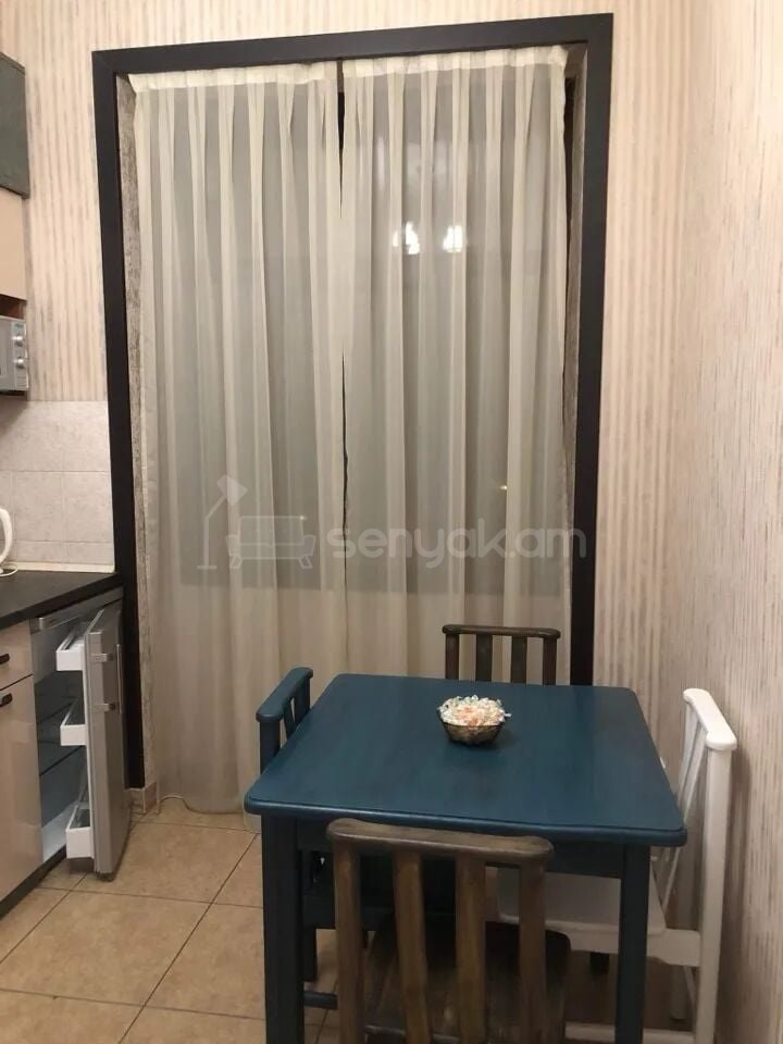 1 Սենյականոց Բնակարան Քարե Շենքում, 45քմ, 3/6 հարկ, Դիզայներական Վերանորոգված