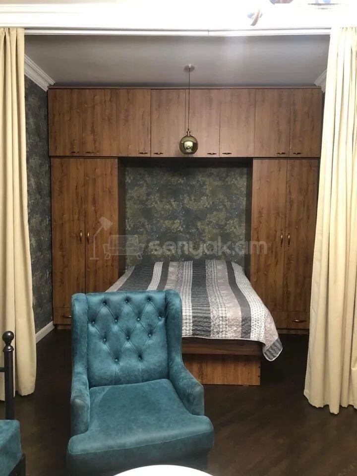 1 Սենյականոց Բնակարան Քարե Շենքում, 45քմ, 3/6 հարկ, Դիզայներական Վերանորոգված