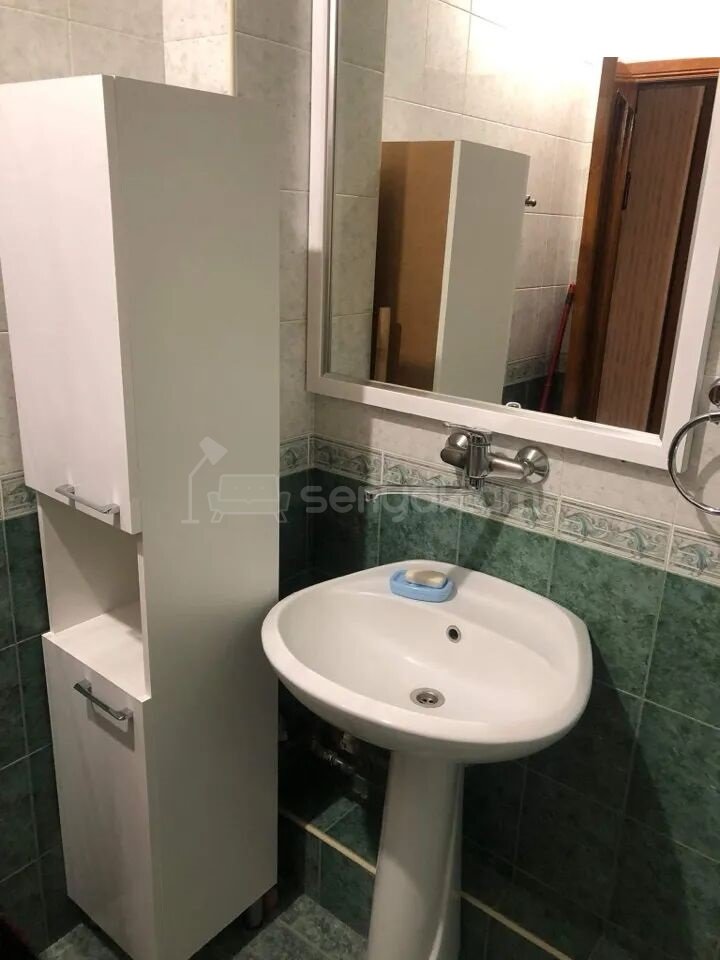 1 Սենյականոց Բնակարան Քարե Շենքում, 45քմ, 3/6 հարկ, Դիզայներական Վերանորոգված