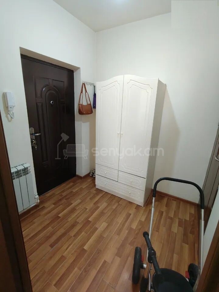 1 Սենյականոց Բնակարան Նորակառույցում, 41քմ, 5/10 հարկ, Կապիտալ Վերանորոգված