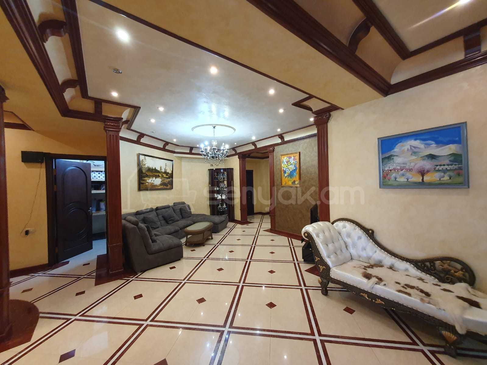 7 Սենյականոց Բնակարան Նորակառույցում, 260քմ, 4/9 հարկ, Դիզայներական Վերանորոգված, Կահավորված, Արևկող