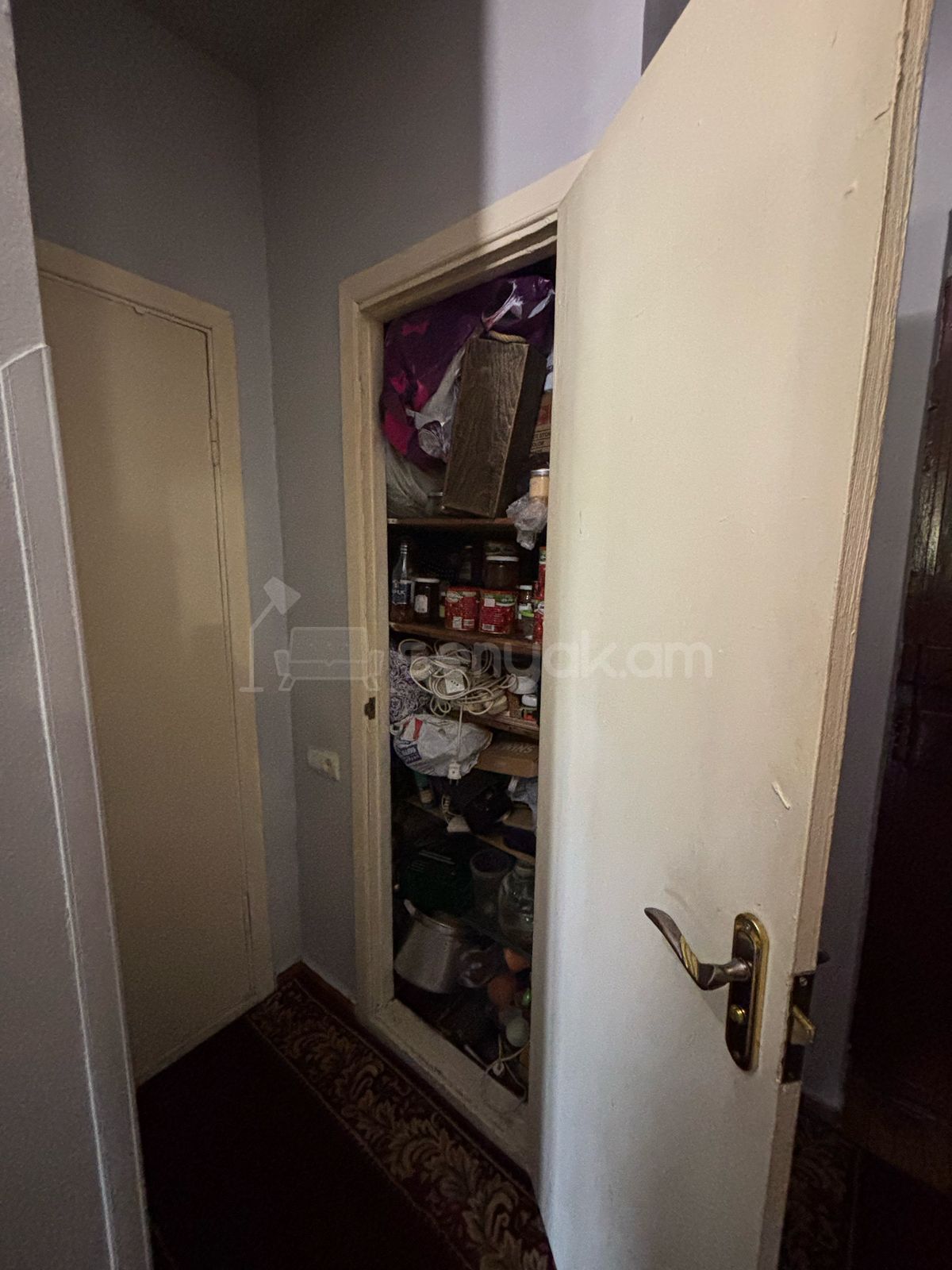 1 Սենյականոց Բնակարան, 46քմ, 3/9 հարկ, Նորմալ Վիճակում