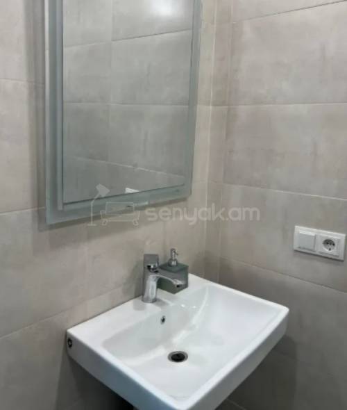 2 Սենյականոց Բնակարան, 65քմ, 14/16 հարկ, Կապիտալ Վերանորոգված, Կահավորված, Արևկող