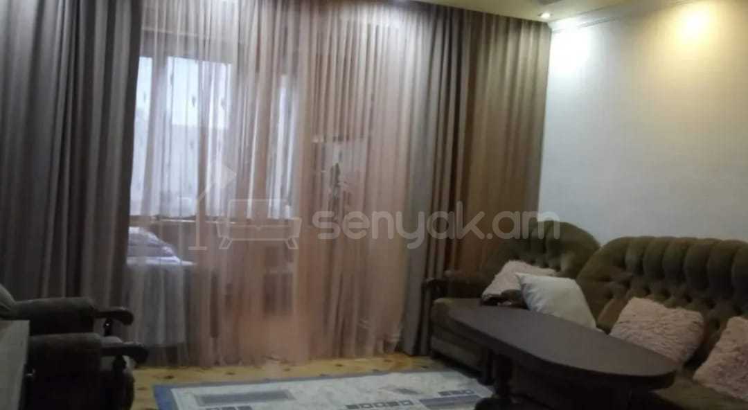 2 Սենյականոց Բնակարան Քարե Շենքում, 60քմ, 3/5 հարկ, Նորմալ Վիճակում