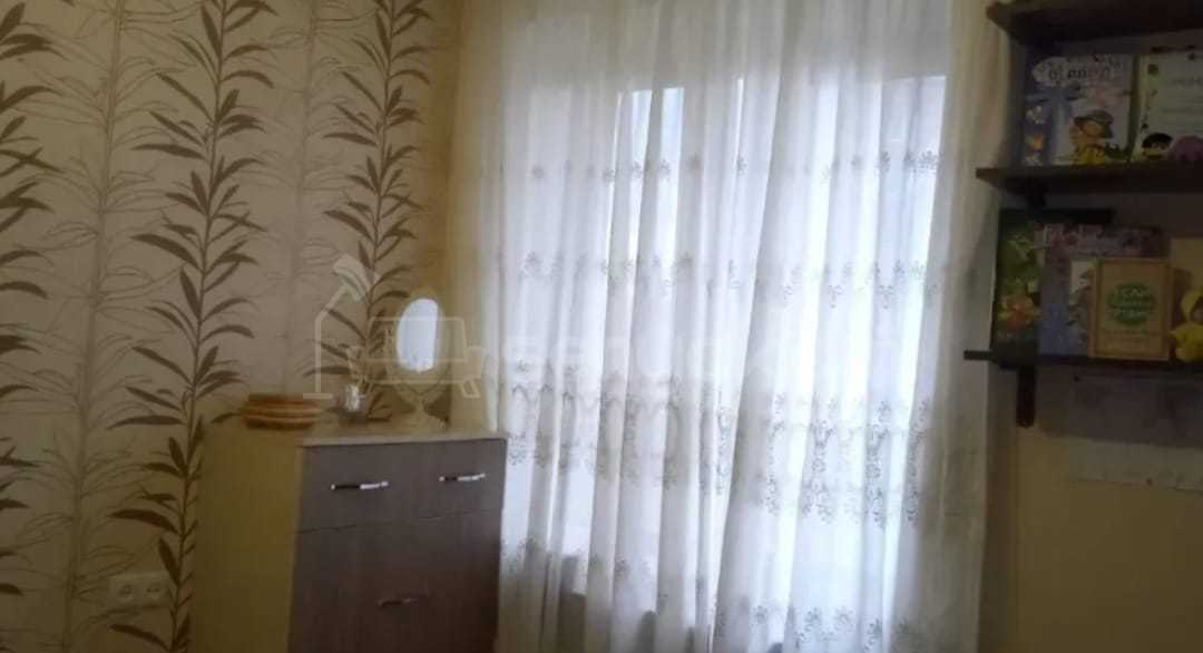 2 Սենյականոց Բնակարան Քարե Շենքում, 60քմ, 3/5 հարկ, Նորմալ Վիճակում