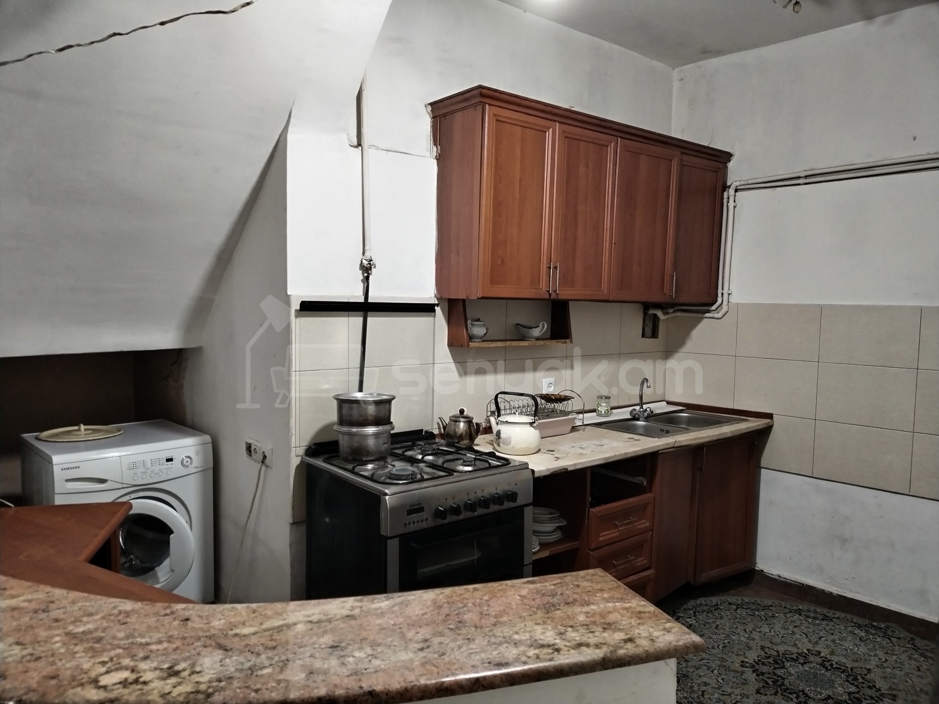 3 Սենյականոց Սեփական Տուն, 120քմ, Նորմալ Վիճակում, Կահավորված