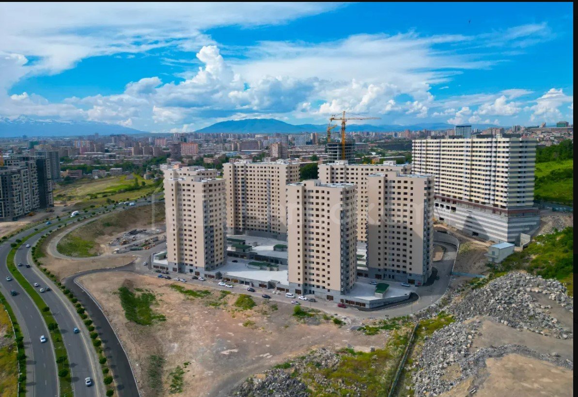 3 Սենյականոց Բնակարան Նորակառույցում, 100քմ, 15/17 հարկ, Կապիտալ Վերանորոգված