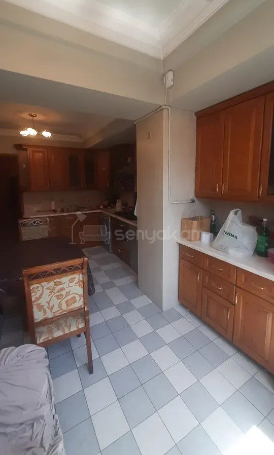 3 Սենյականոց Բնակարան, 91քմ, 6/10 հարկ, Նորմալ Վիճակում, Կահավորված, Արևկող