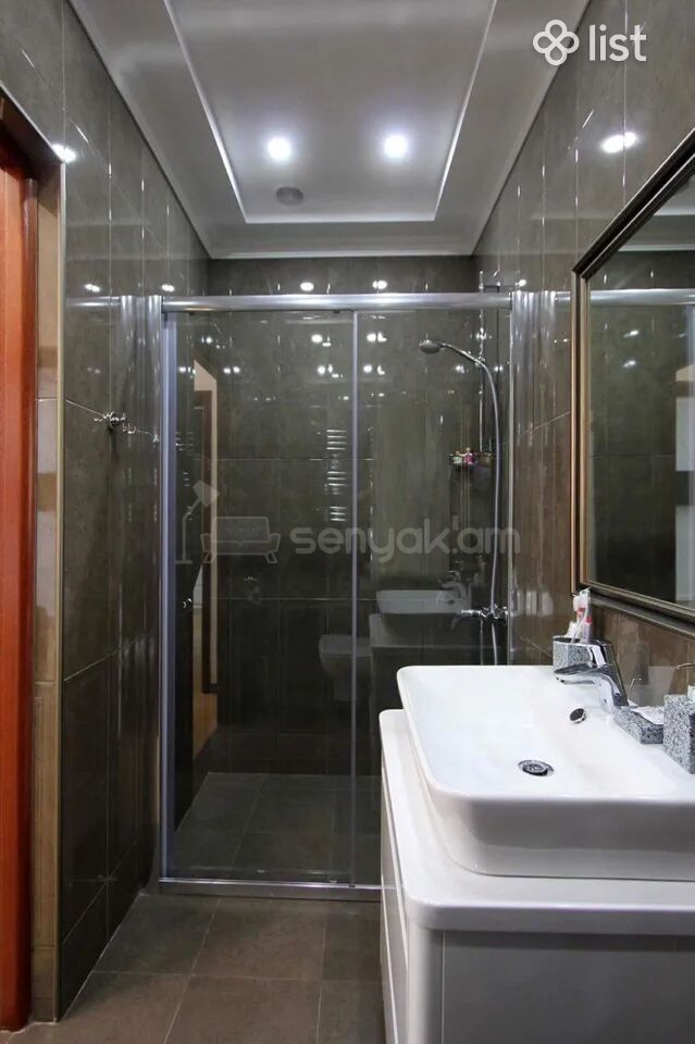 2 Սենյականոց Բնակարան Նորակառույցում, 50քմ, 5/23 հարկ, Կապիտալ Վերանորոգված