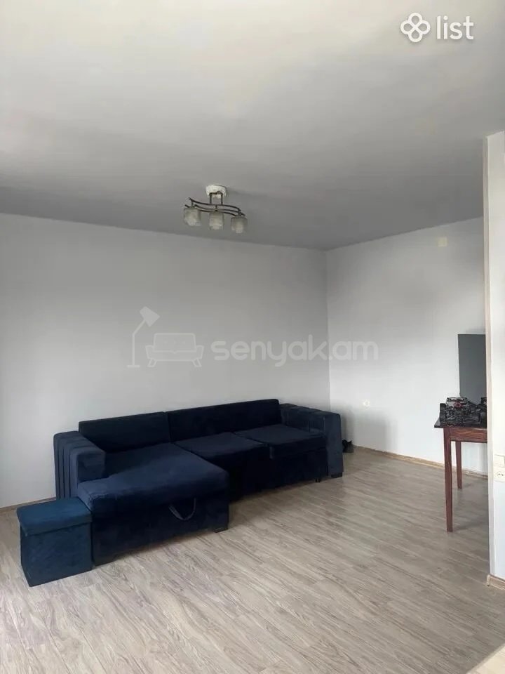 1 Սենյականոց Բնակարան Քարե Շենքում, 31քմ, 3/5 հարկ, Կապիտալ Վերանորոգված