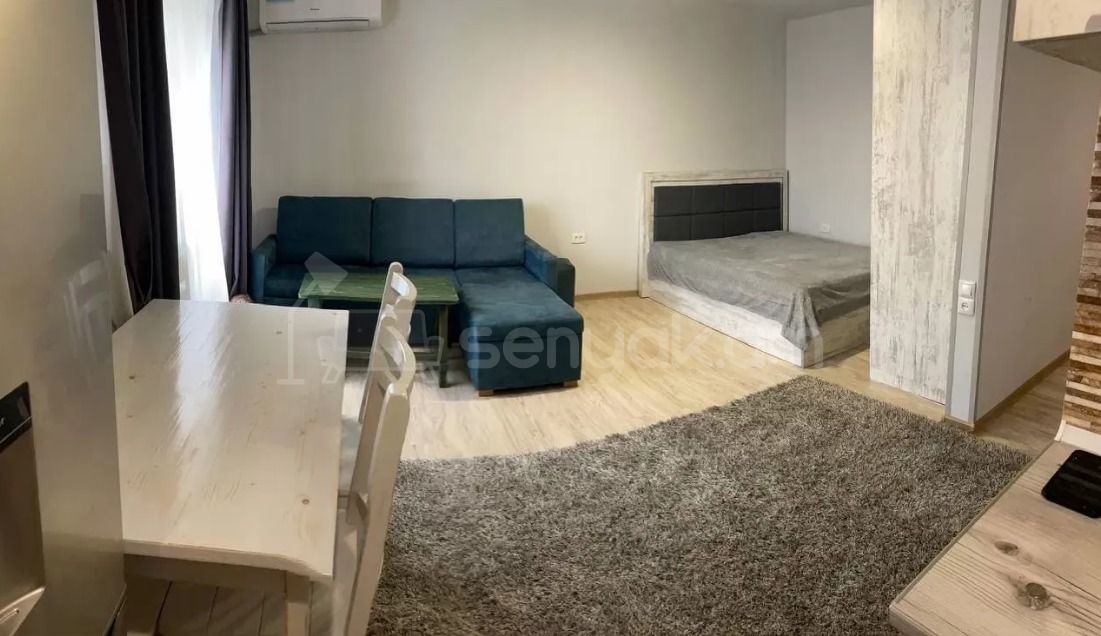 6 Սենյականոց Բնակարան Քարե Շենքում, 31քմ, 3/5 հարկ, Կապիտալ Վերանորոգված