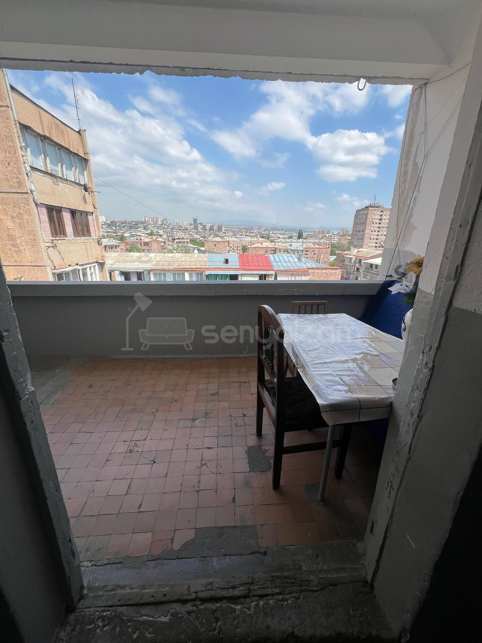 3 Սենյականոց Բնակարան, 80քմ, 8/9 հարկ, Նորմալ Վիճակում
