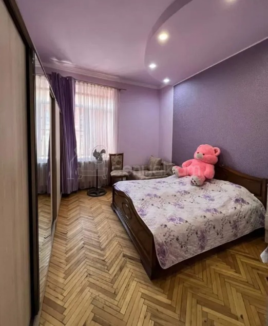 2 Սենյականոց Բնակարան Քարե Շենքում, 53քմ, 2/4 հարկ, Կապիտալ Վերանորոգված