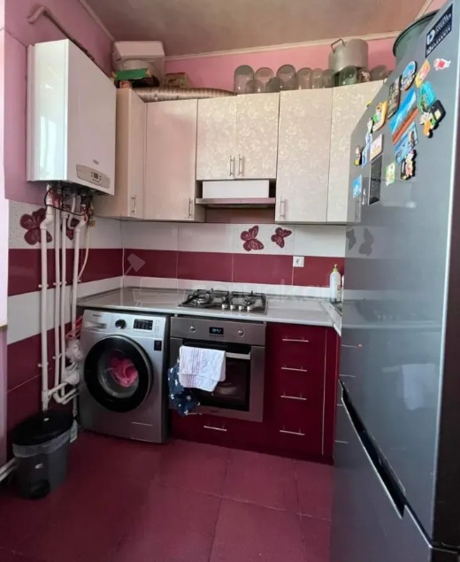 2 Սենյականոց Բնակարան Քարե Շենքում, 53քմ, 2/4 հարկ, Կապիտալ Վերանորոգված