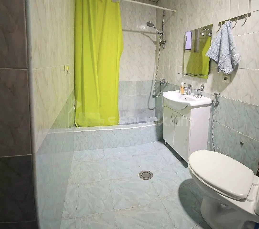 2 Սենյականոց Բնակարան, 64քմ, 9/9 հարկ, Նորմալ Վիճակում