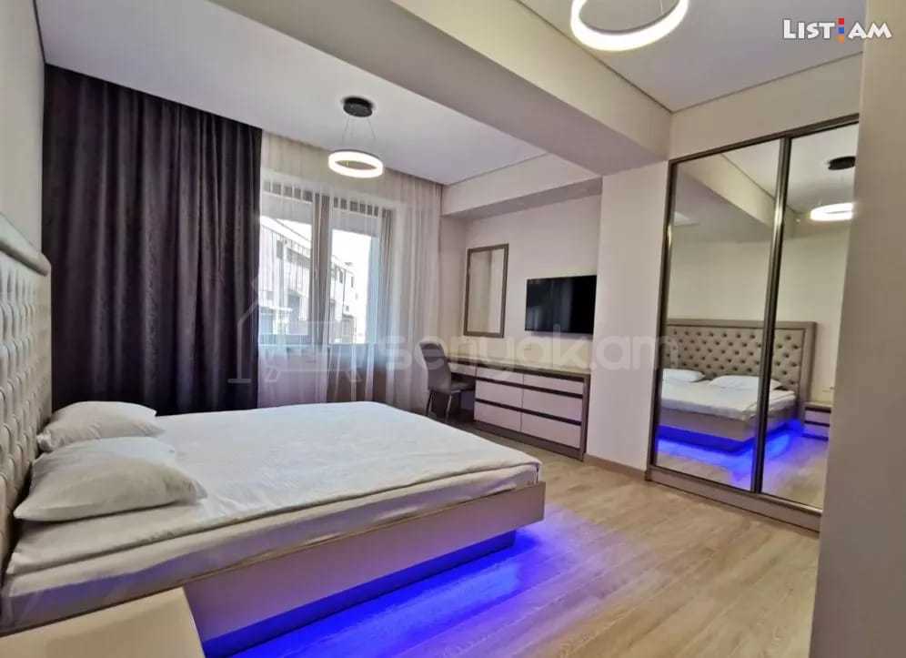 3 Սենյականոց Բնակարան Նորակառույցում, 80քմ, 7/10 հարկ, Դիզայներական Վերանորոգված