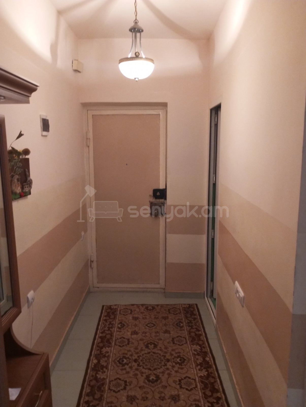 2 Սենյականոց Բնակարան Քարե Շենքում, 56քմ, 4/5 հարկ, Նորմալ Վիճակում
