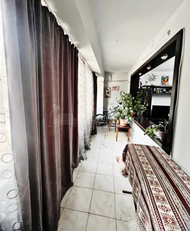 3 Սենյականոց Բնակարան, 73քմ, 1/9 հարկ, Կապիտալ Վերանորոգված