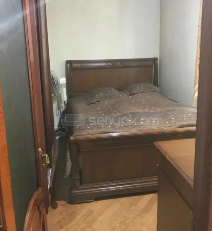 3 Սենյականոց Բնակարան Քարե Շենքում, 77քմ, 2/5 հարկ, Կապիտալ Վերանորոգված