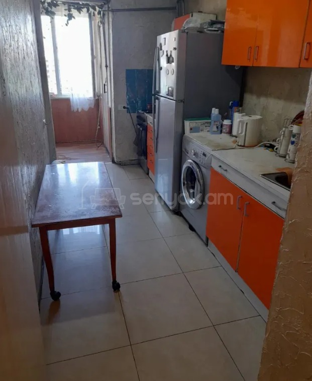 4 Սենյականոց Բնակարան, 90քմ, 6/9 հարկ, Կոսմետիկ Վերանորոգված