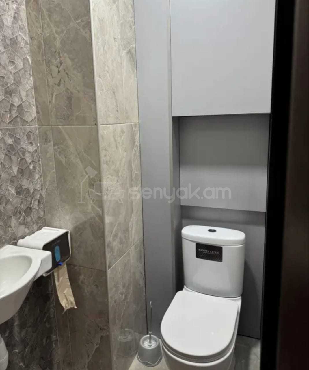 4 Սենյականոց Բնակարան, 95քմ, 4/9 հարկ, Նորմալ Վիճակում