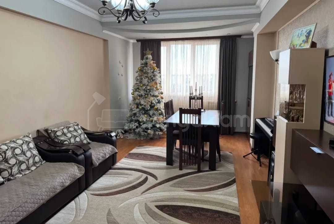 4 Սենյականոց Բնակարան, 95քմ, 4/9 հարկ, Նորմալ Վիճակում